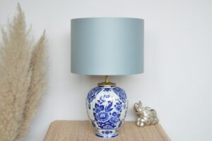 Tafellamp Delftsblauwe Lamp met Bloemen handbeschilderd Blauw - Wit Design Lauren S