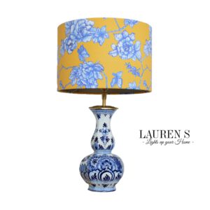 Tafellamp Delftsblauw met Chinoiserie Lampenkap in geel en Blauw Design | Lauren S